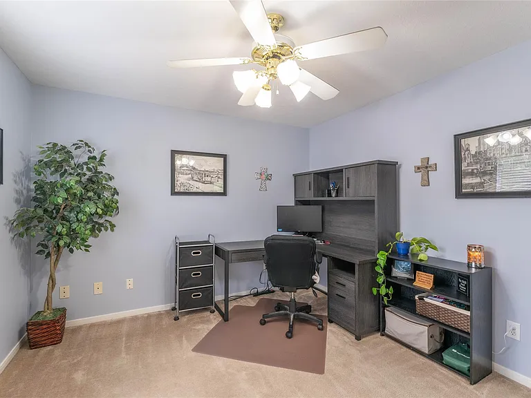 2309 Orleans Ln — Photo 25