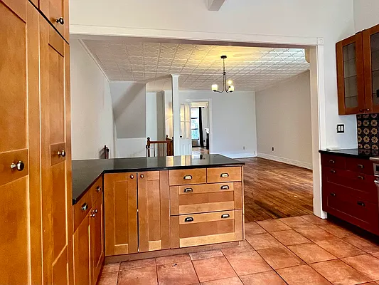 Rented by Brown Harris Stevens | media 73