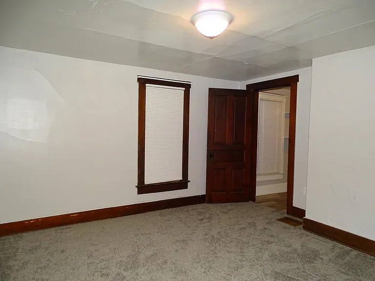 127 Burley St — Photo 11