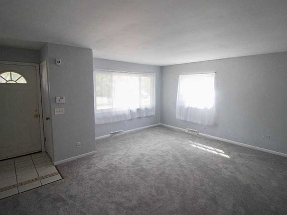 2nd image of 3646 Brockton Dr