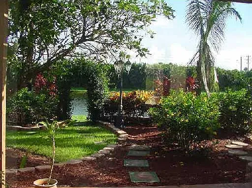 4 bed, 3.5 bath, 3014 sqft, $6,875 — Photo 3