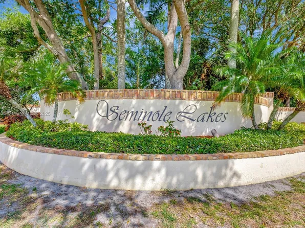452 Rainbow Springs Ter #452, West Palm Beach, FL 33411