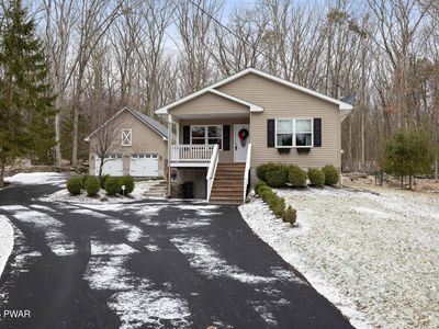 32 Meadows Dr, Hawley, PA, 18428