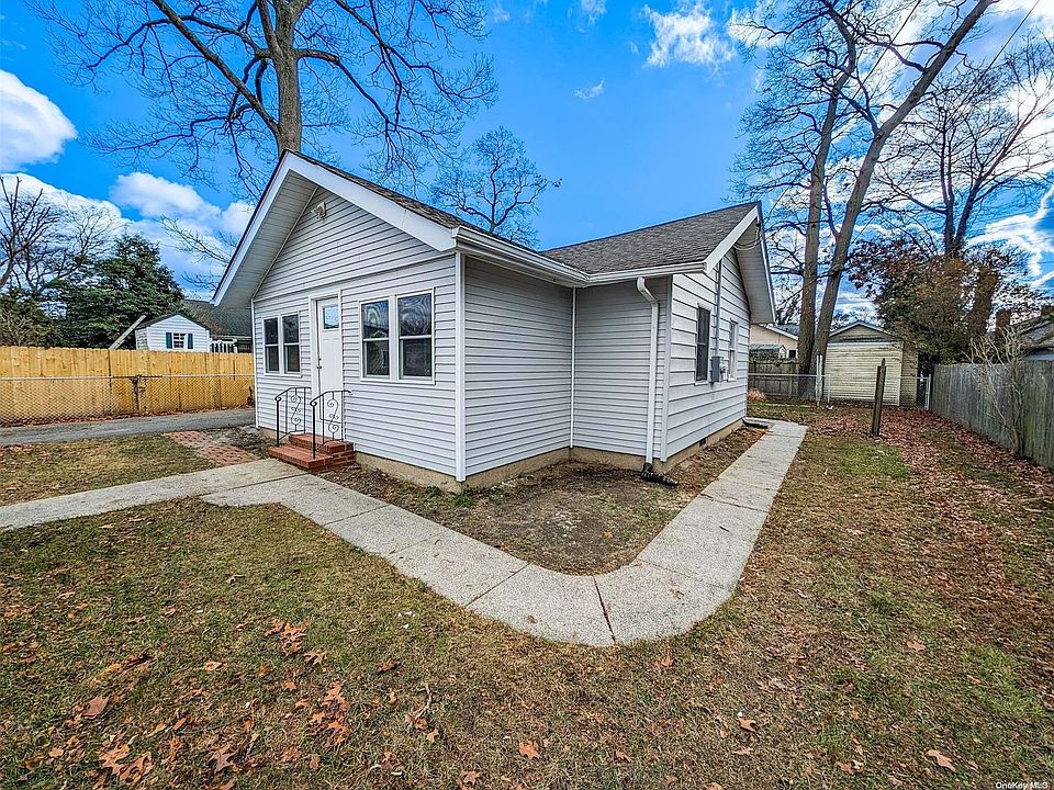 1st image of 18 Oakwood Avenue