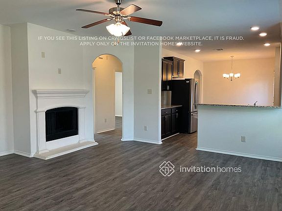 3rd image of 1336 Red River Dr