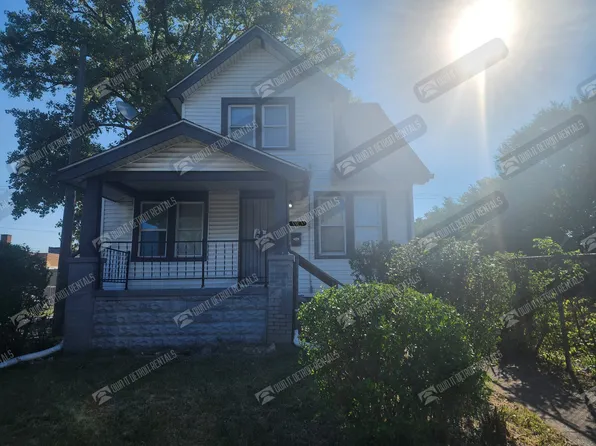 17256 Anglin Ave, Hamtramck, MI 48212