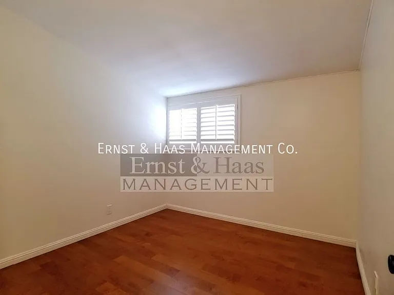 3310 E Curry St — Photo 21