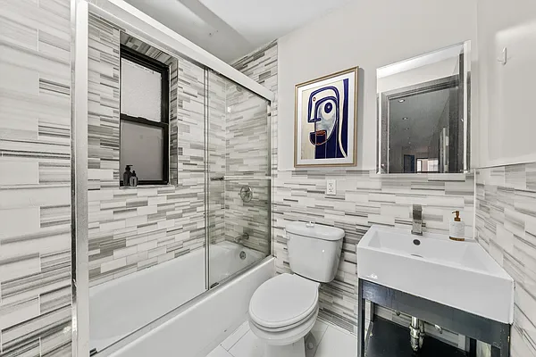 Rented by Vector New York, LLC | media 5