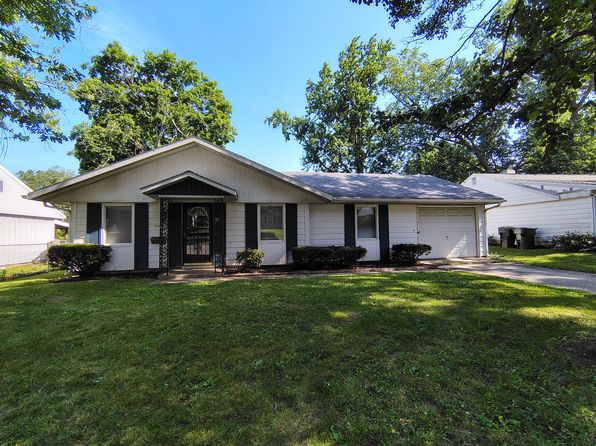 903 Holiday Dr