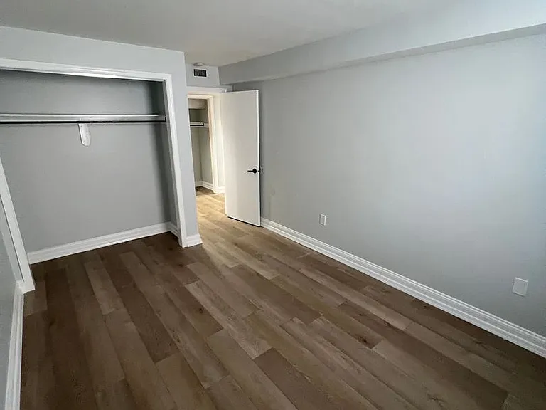Spring Garden Apartments — Photo 9