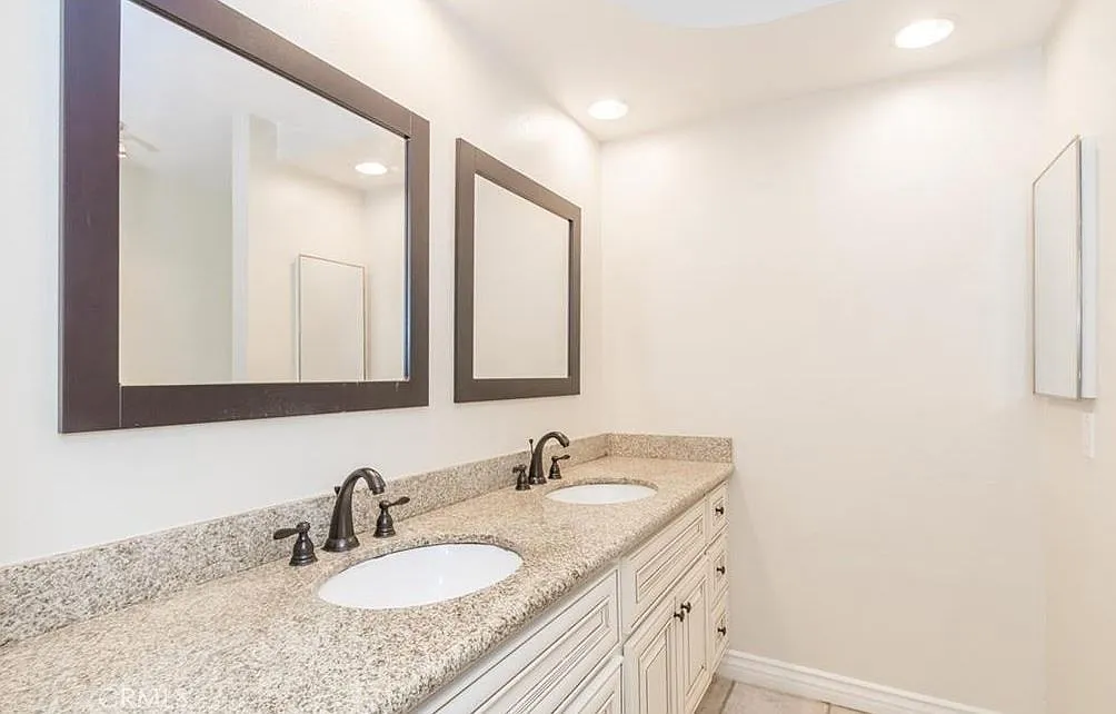 3 bed, 1483 sqft, $3,900 — Photo 3