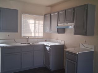 1120 W 60th Pl #2, Los Angeles, CA 90044