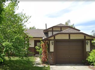 352 Whitefield Dr NE, Calgary, AB T1Y 5W3