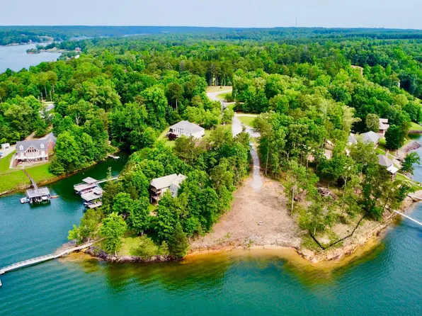 36 Estes Pointe Dr, Arley, AL 35541