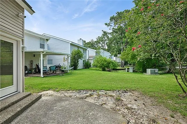 9 Caribbean Ct — Photo 22
