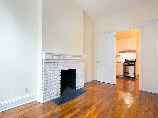 Sold by Sotheby's International Realty | media 9