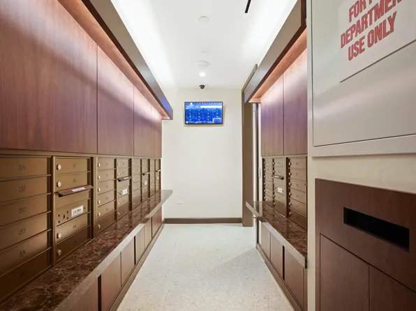 115 East 55th Street image 15 of 18