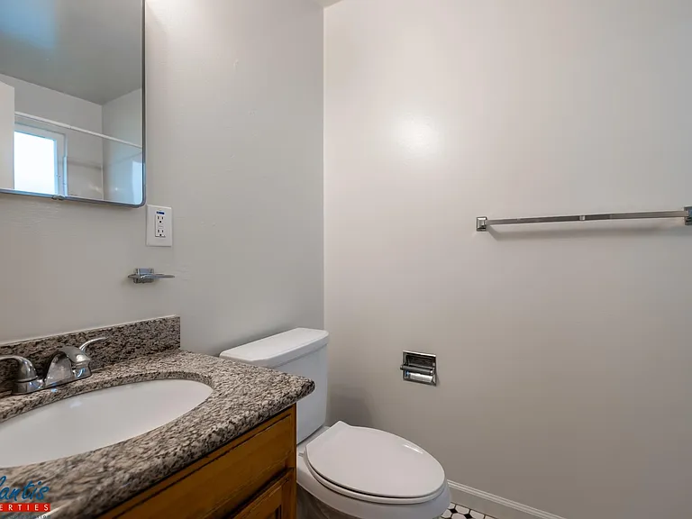 2361 Sutter Ave #2 — Photo 7