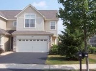 487 Vaughn Cir, Aurora, IL 60502