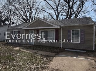 9717 Dennis Dr, Saint Louis, MO 63136