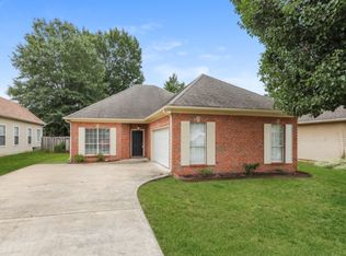 1155 Amberley Woods Dr, Helena, AL 35080