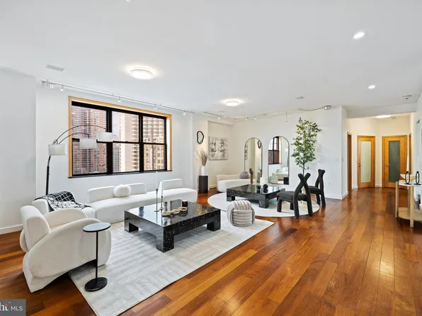 250 S 13th St APT 14A, Philadelphia, PA 19107