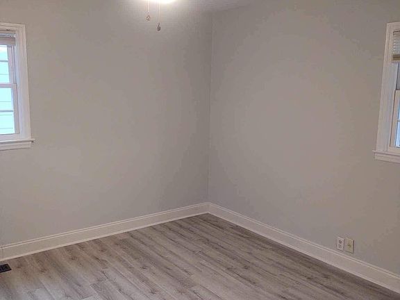 5th image of 509 Eason St