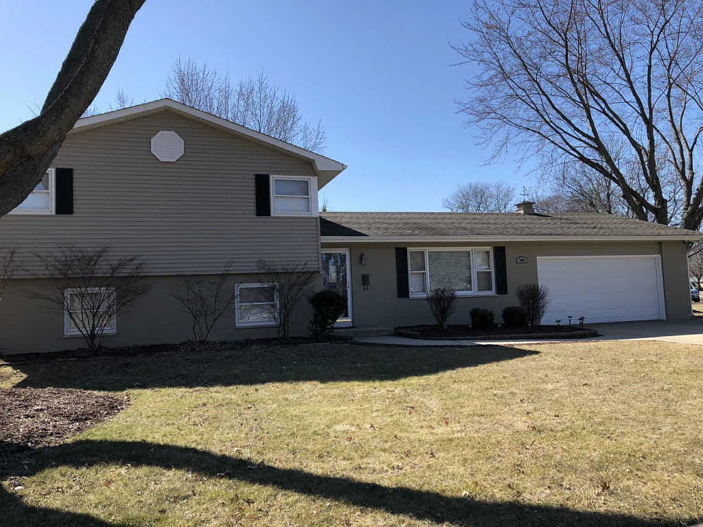 100 N Lyle Ave photo 1