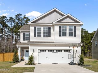 823 Cooke Drive, Hubert, NC 28539