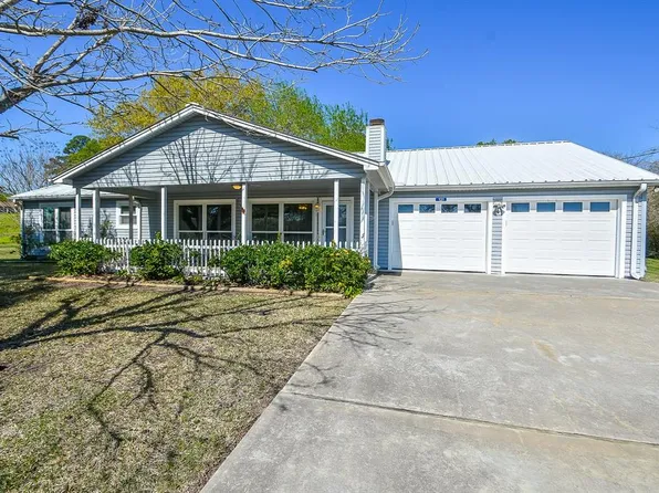 131 Park Dr, Pointblank, TX 77364