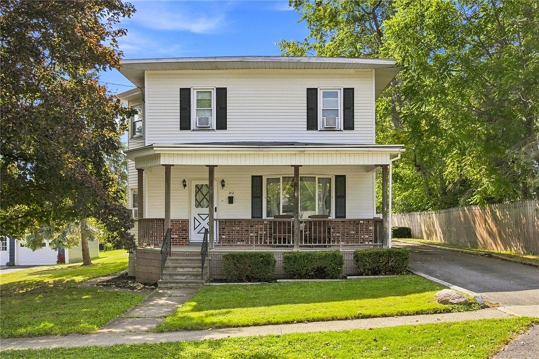 山P　ナリス　2点 212 Lawrence St, Penn Yan, NY 14527 | MLS #R1709394 | Zillow