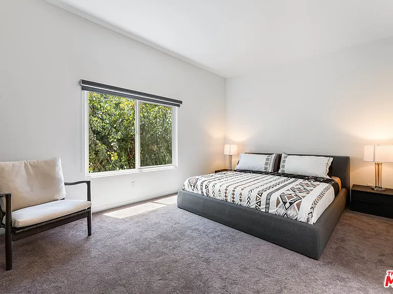 10600 Holman Ave #11 — Photo 37