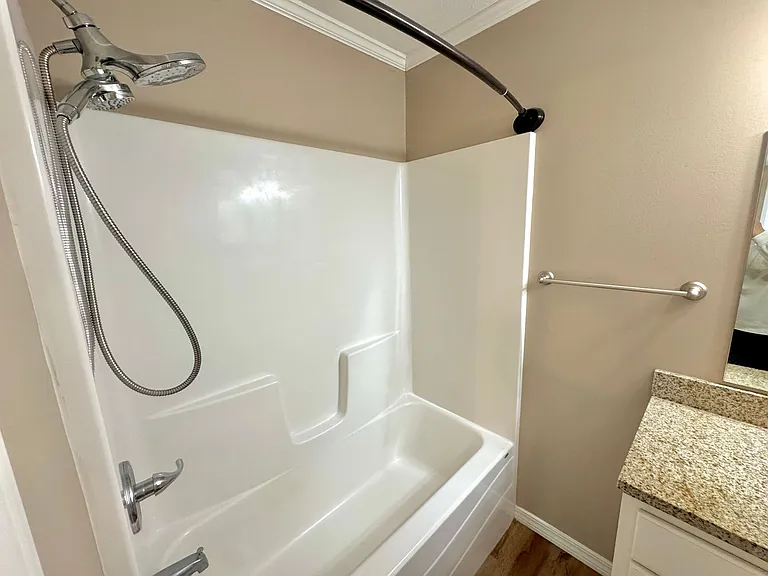 1190 Carnes Rd — Photo 11
