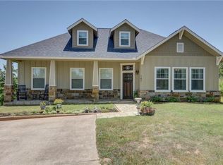 147 Lakeside Dr, Bastrop, TX 78602