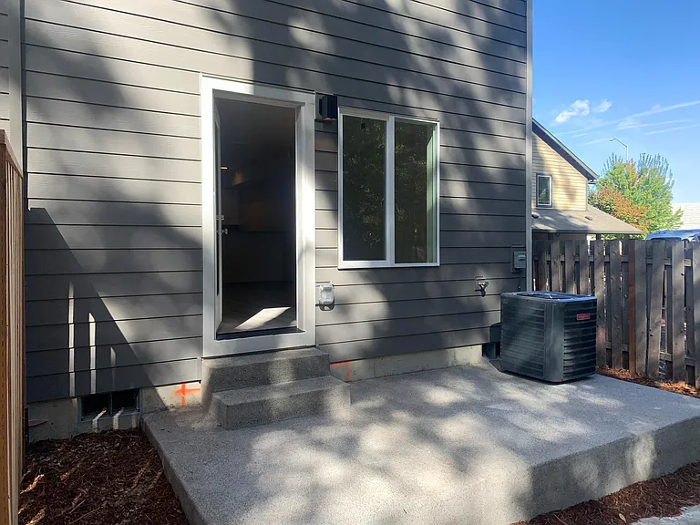 9366 SW Longstaff St — Photo 26