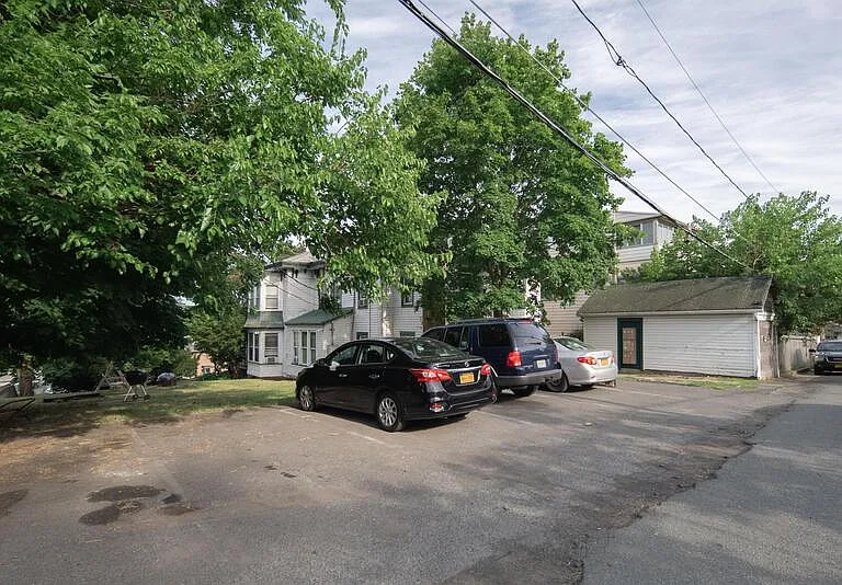 236 Saratoga St #7 — Photo 17
