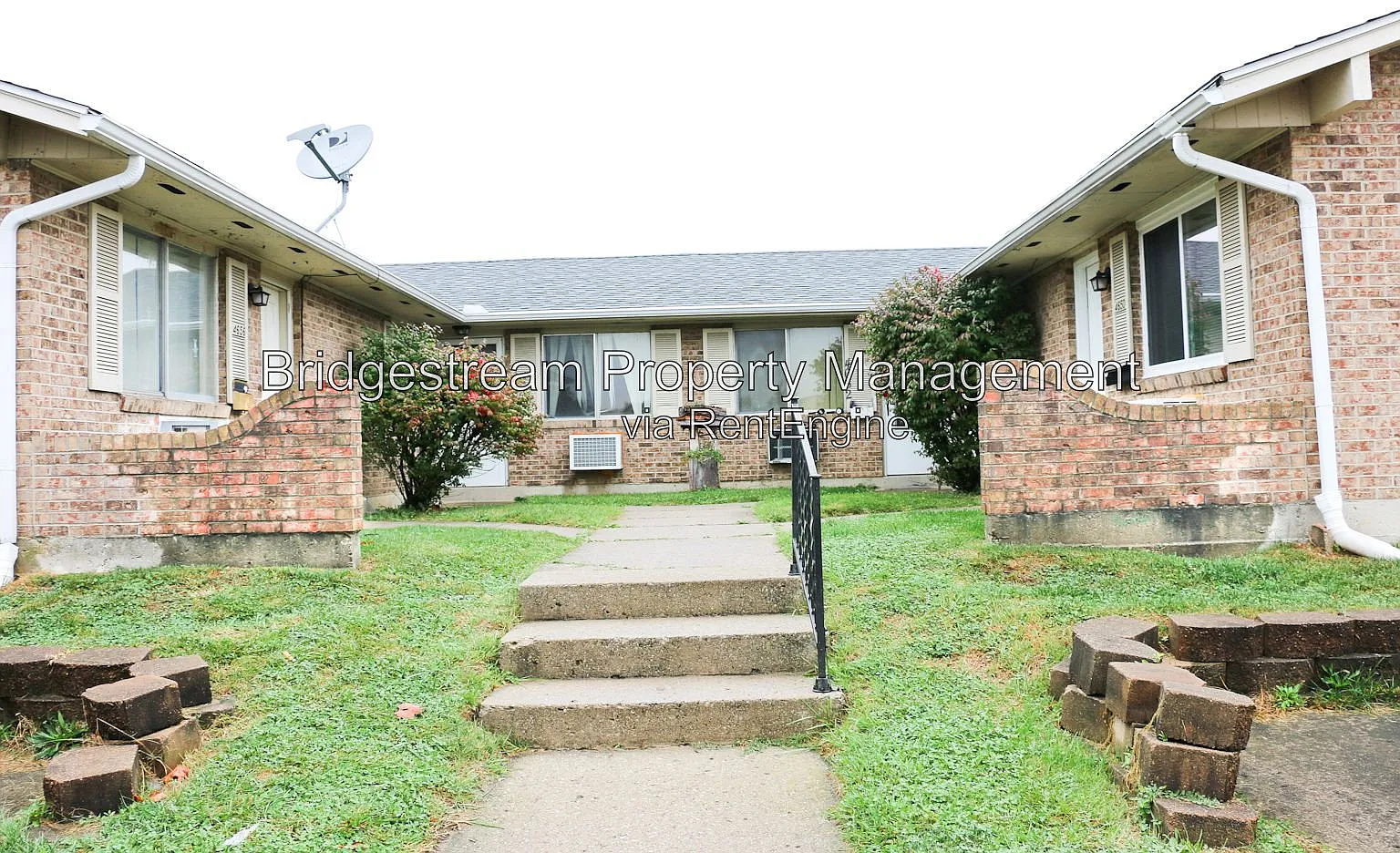 2 bed, 1.0 bath, $995 — Photo 1