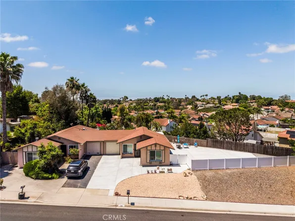 1361 Temple Heights Dr, Oceanside, CA 92056