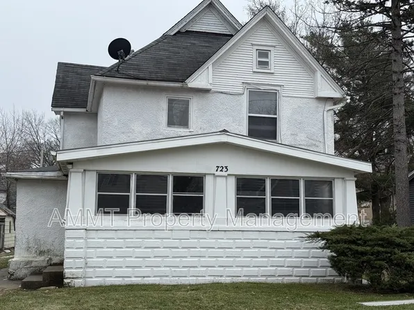 723 W 1st St #2, Waterloo, IA 50701