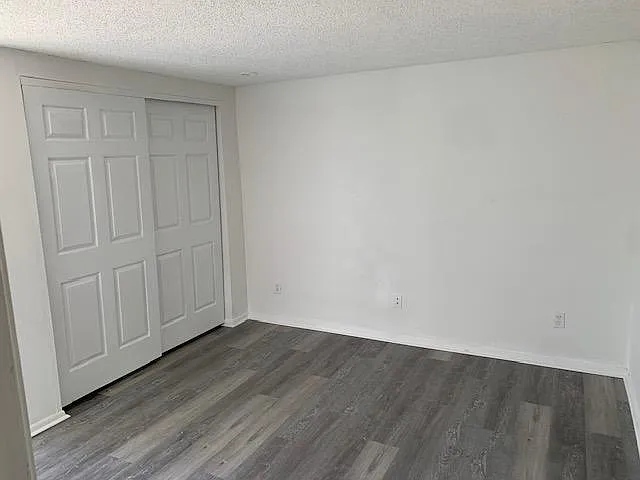 9601 Shalimar Ct — Photo 8