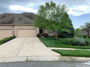 1462 Raver Ct, Greenwood, IN 46143