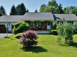 5 Coss Ln, Montague, NJ 07827