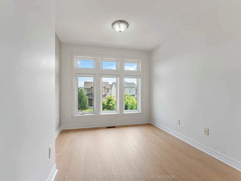 424 Cooks Mill Cres — Photo 12