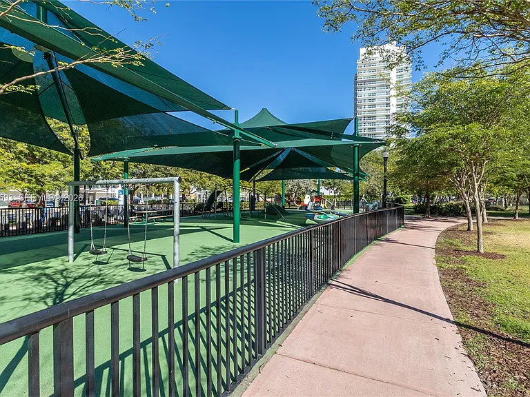 3 Island Ave #14D — Photo 25