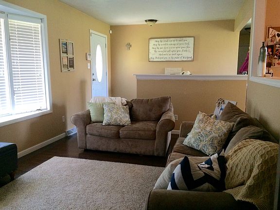 3rd image of 12895 Darlene Ct