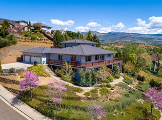 833 Amerman Dr, Phoenix, OR 97535