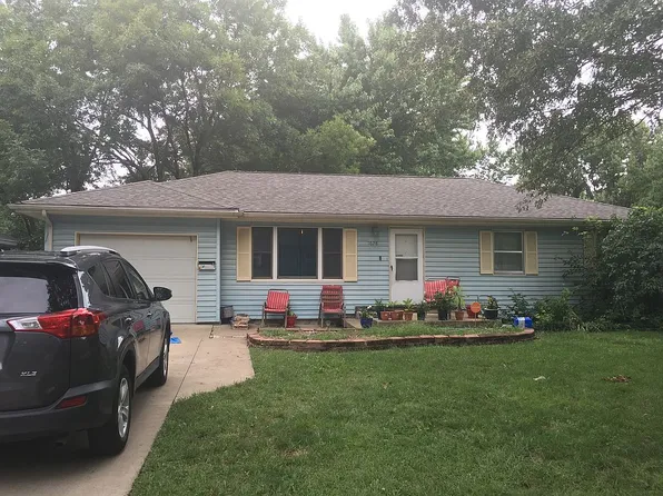 1628 E 18th Ter, Lawrence, KS 66044