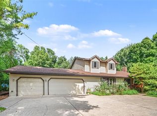 11471-31 Mile Rd, Washington, MI 48095