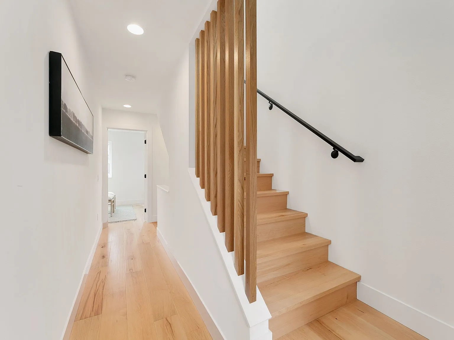 3 bed, 1427 sqft, $4,395 — Photo 3