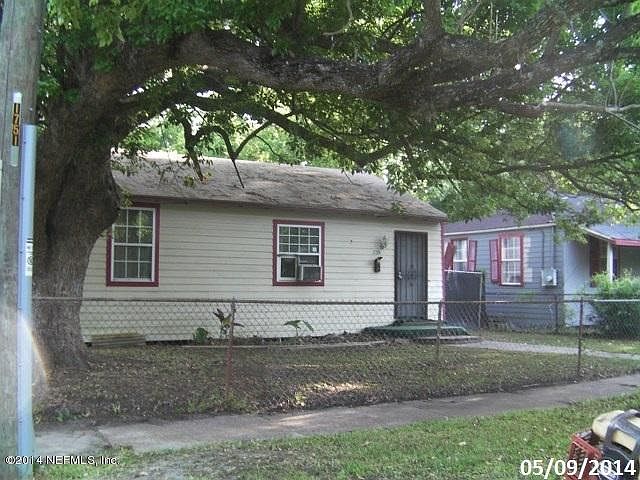 1st image of 1755 E 23rd St
